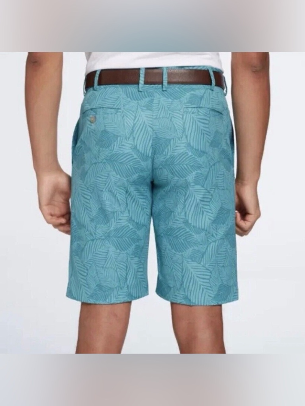 NWT Walter Hagen Perfect 11 Leaves Print Wavelite Teal 10” Short - Picture 2 of 2